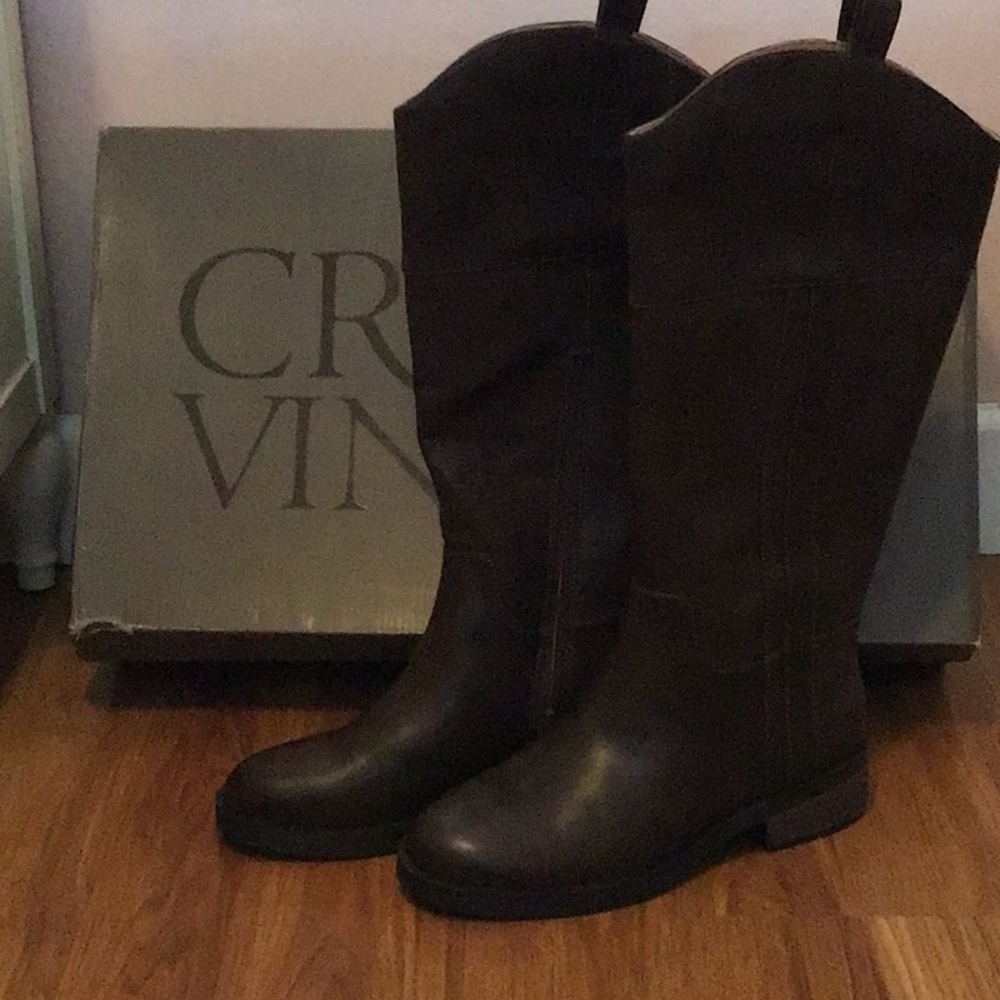 Brand new brown boots
